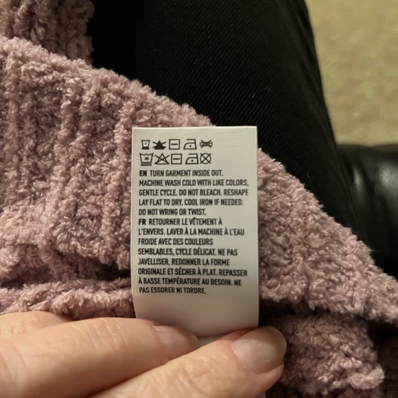 American Eagle Lavender Super Soft Sweater.  Size Small. - Picture 5 of 7